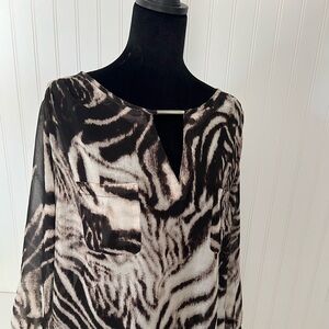ST. studio Black and White Printed Blouse